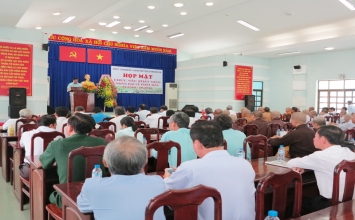 Tp. HCM: chính quyền H. Củ Chi họp mặt chức sắc Phật giáo